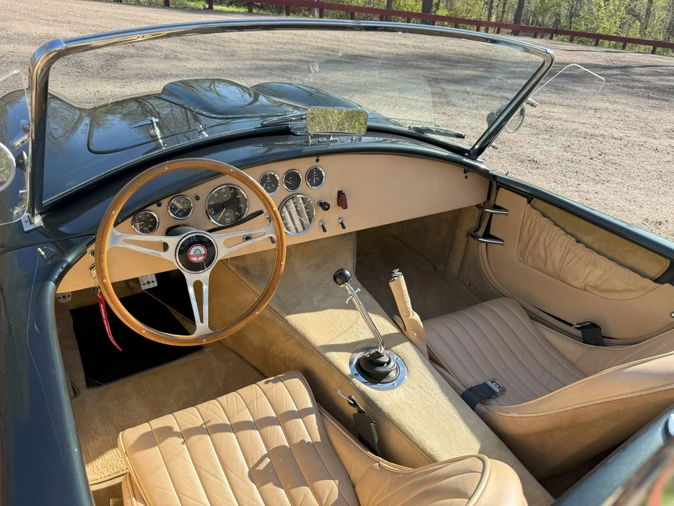 Shelby Cobra Replica - Image 25 of 31