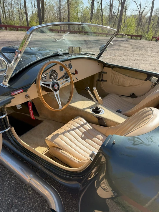 Shelby Cobra Replica - Image 27 of 31