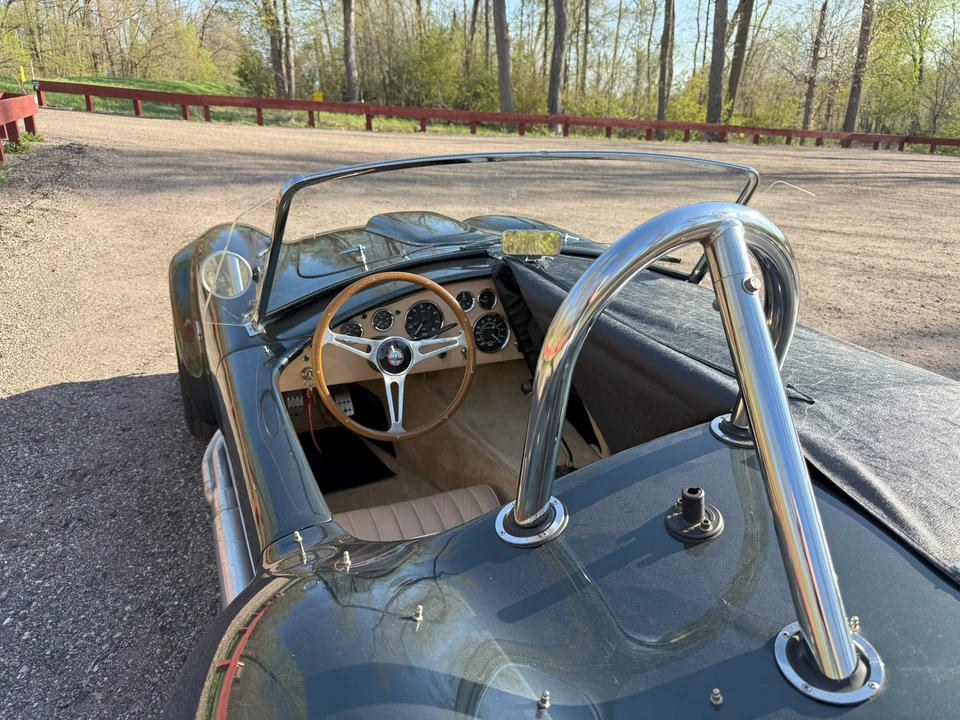 Shelby Cobra Replica - Image 24 of 31