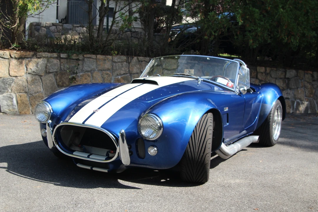 Shelby Cobra Replica - Image 10 of 31