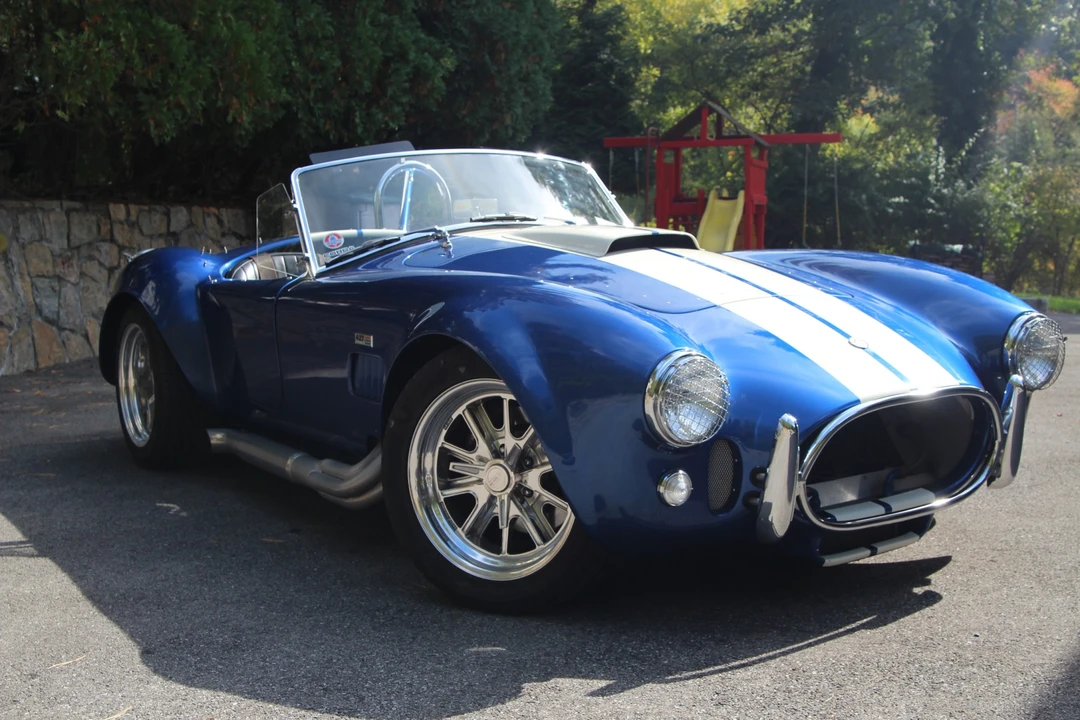 Shelby Cobra Replica - Image 4 of 31