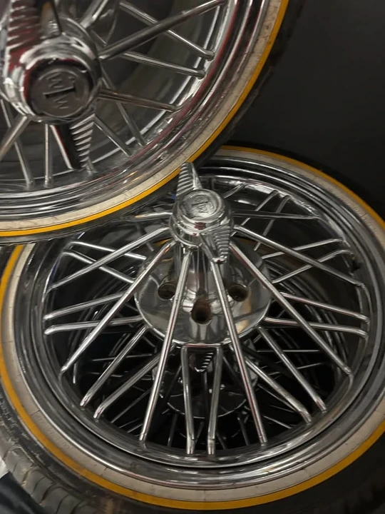 Parts & Memorabilia Other Wheels - Image 3 of 3