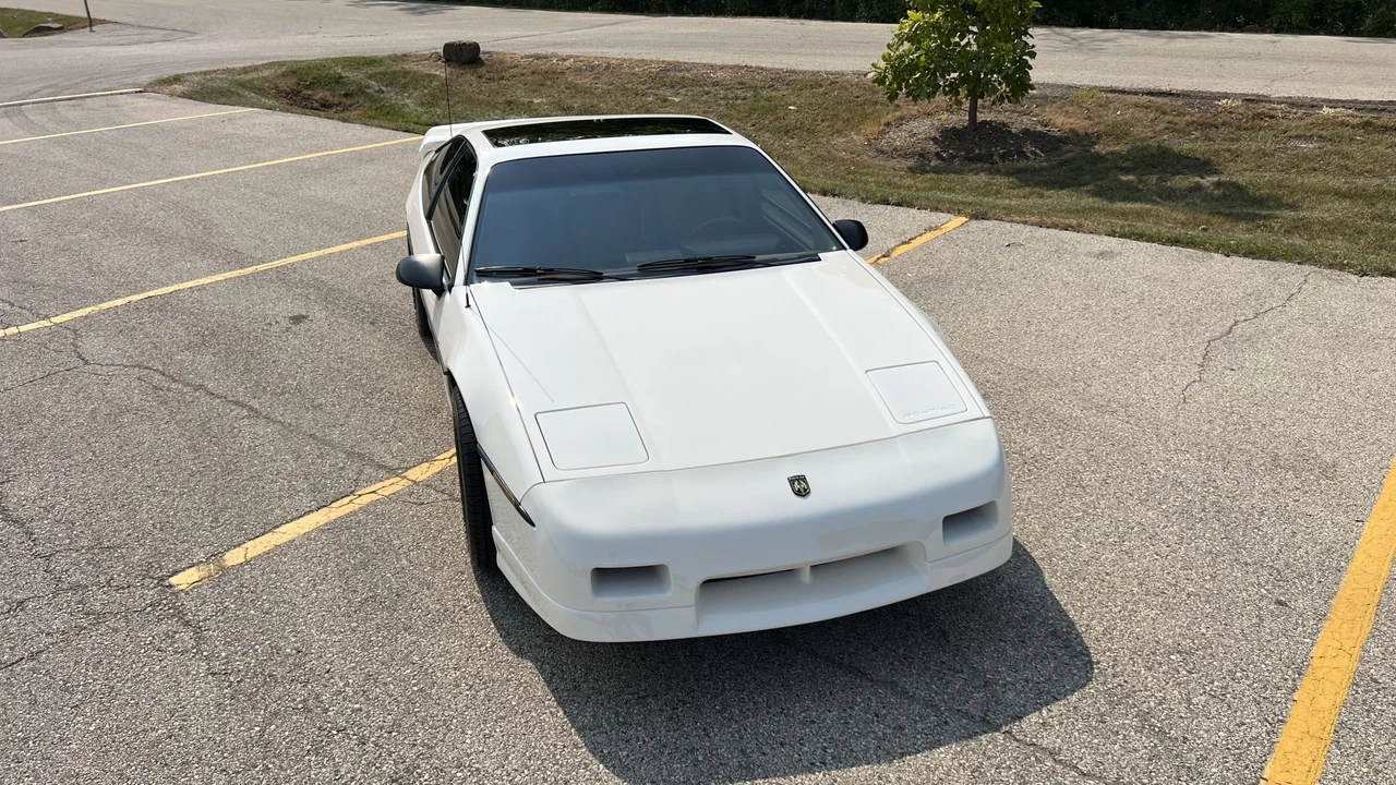 1988 Pontiac Fiero GT - Image 3 of 31