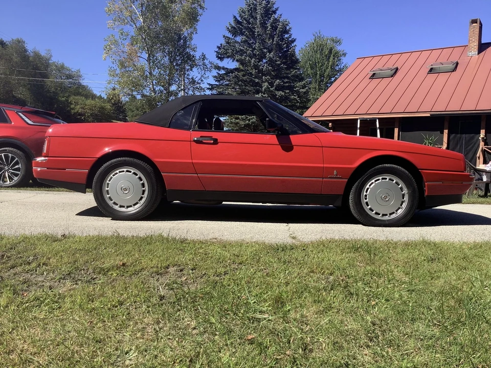 1992 Cadillac Allante - Image 18 of 31