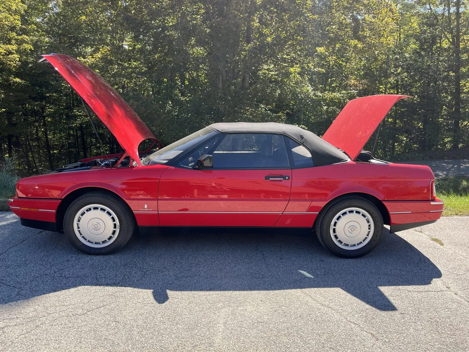 1992 Cadillac Allante - Image 24 of 31