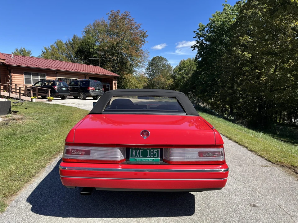 1992 Cadillac Allante - Image 20 of 31