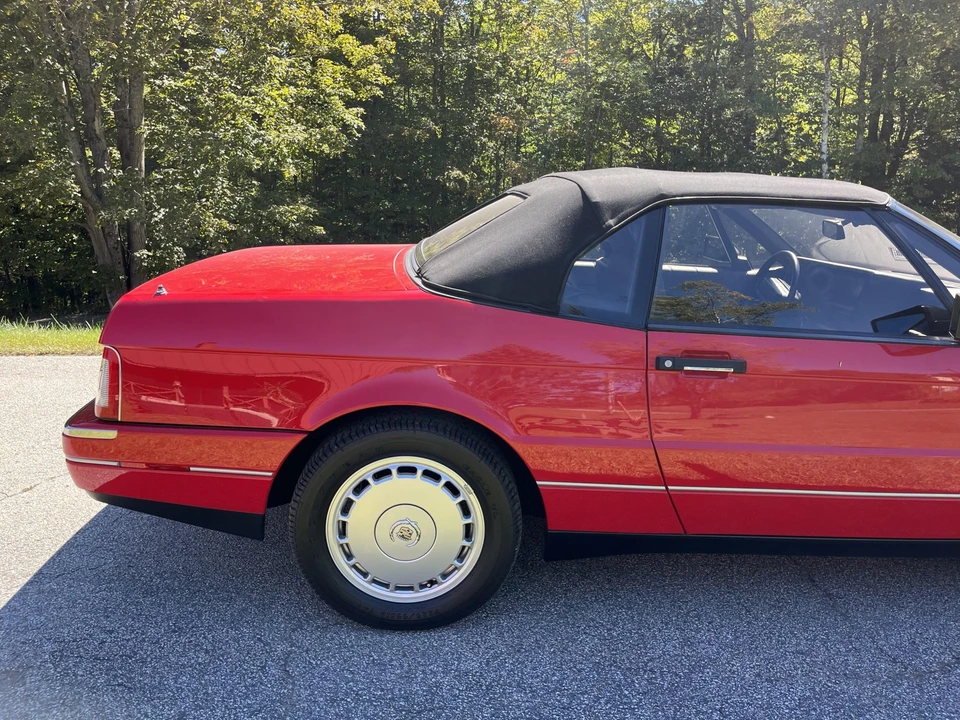 1992 Cadillac Allante - Image 31 of 31