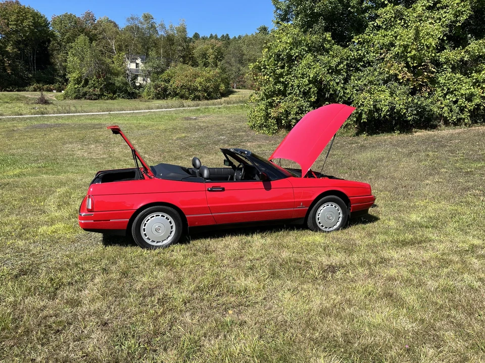 1992 Cadillac Allante - Image 23 of 31