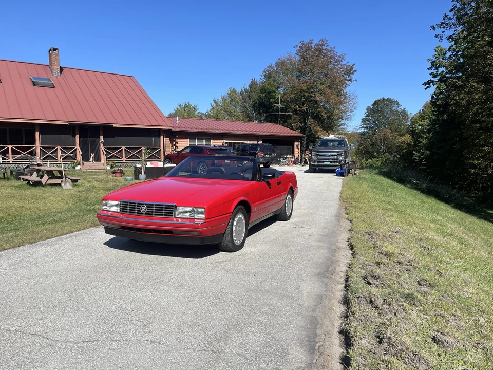 1992 Cadillac Allante - Image 2 of 31