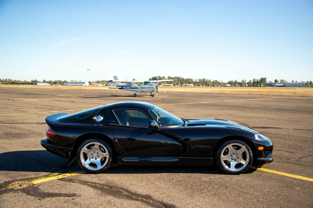 1999 Dodge Viper GTS 2nd Gen - Image 15 of 31