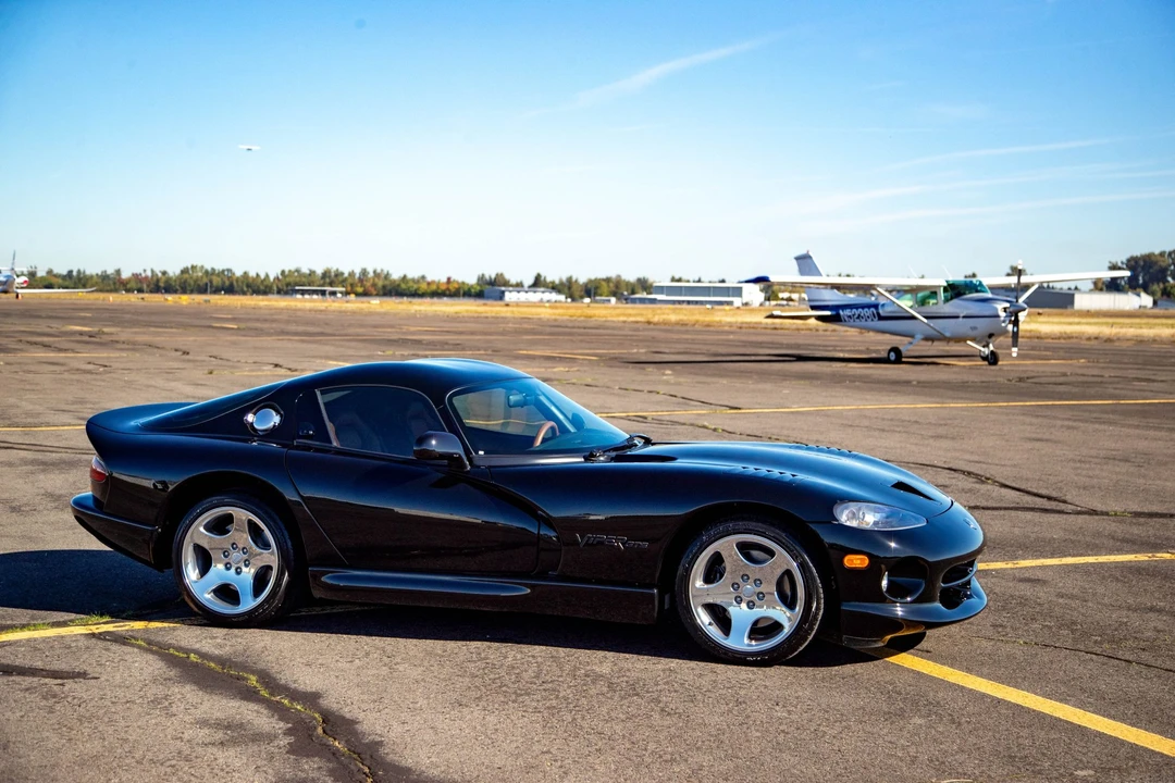 1999 Dodge Viper GTS 2nd Gen - Image 14 of 31