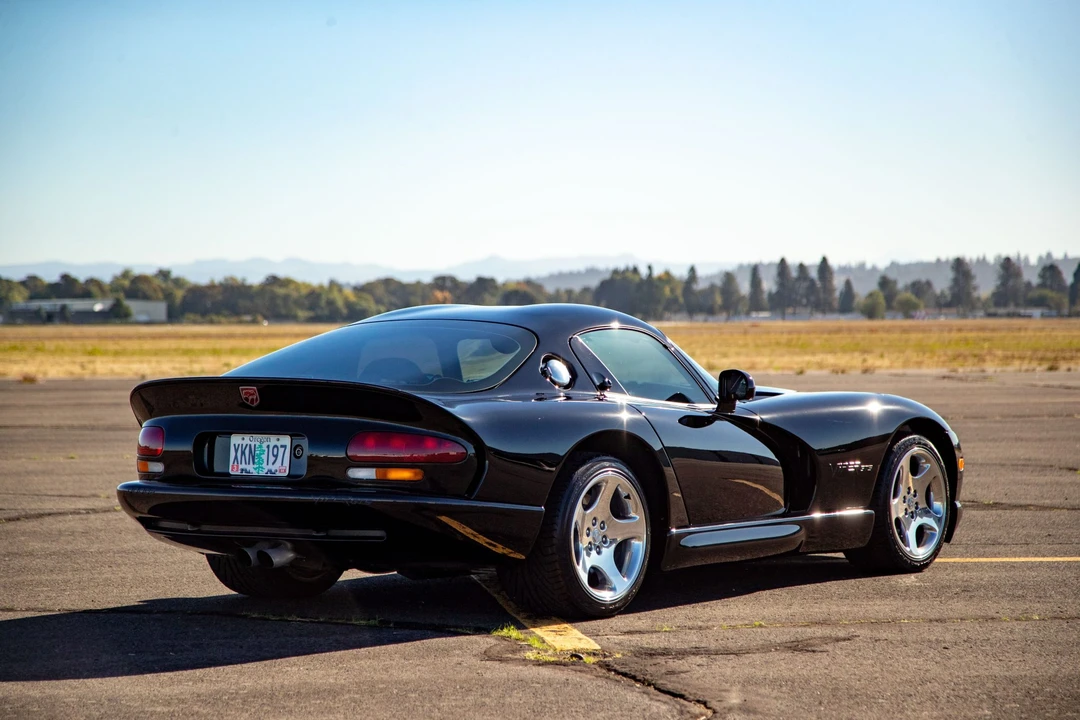 1999 Dodge Viper GTS 2nd Gen - Image 20 of 31