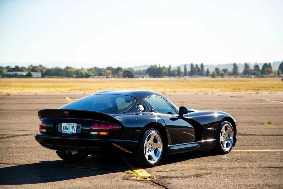 1999 Dodge Viper GTS 2nd Gen - Image 21 of 31