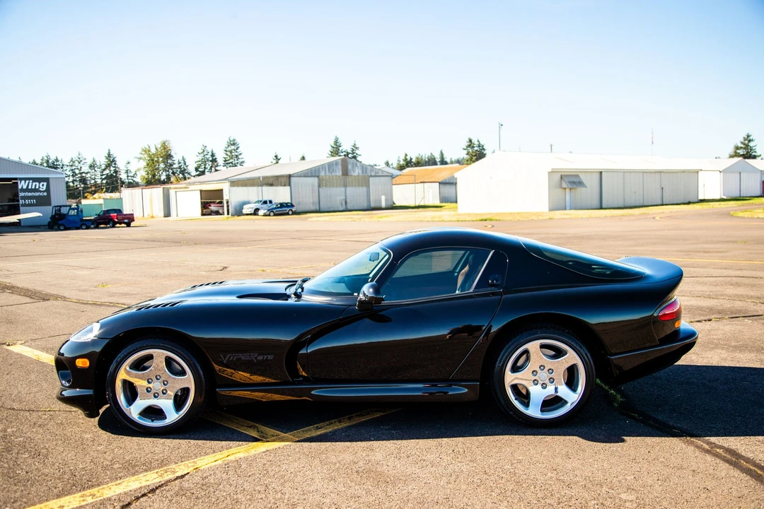 1999 Dodge Viper GTS 2nd Gen - Image 28 of 31