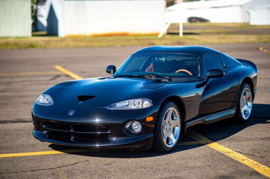 1999 Dodge Viper GTS 2nd Gen - Image 9 of 31