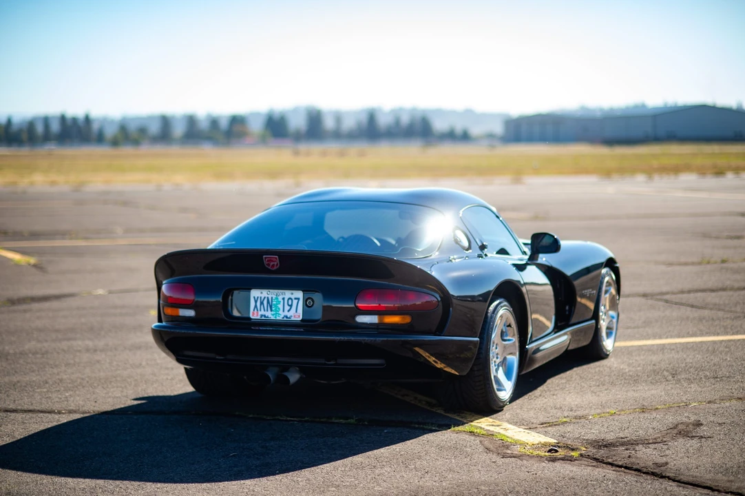 1999 Dodge Viper GTS 2nd Gen - Image 22 of 31