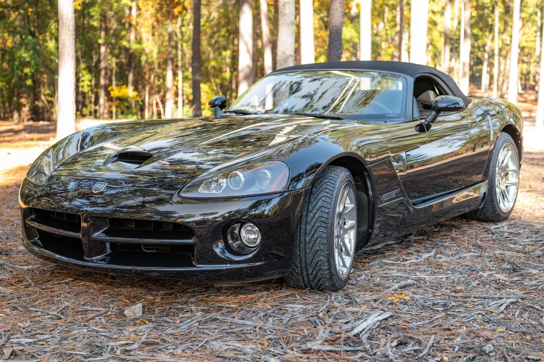 2004 Dodge Viper 3rd Gen - Image 10 of 31