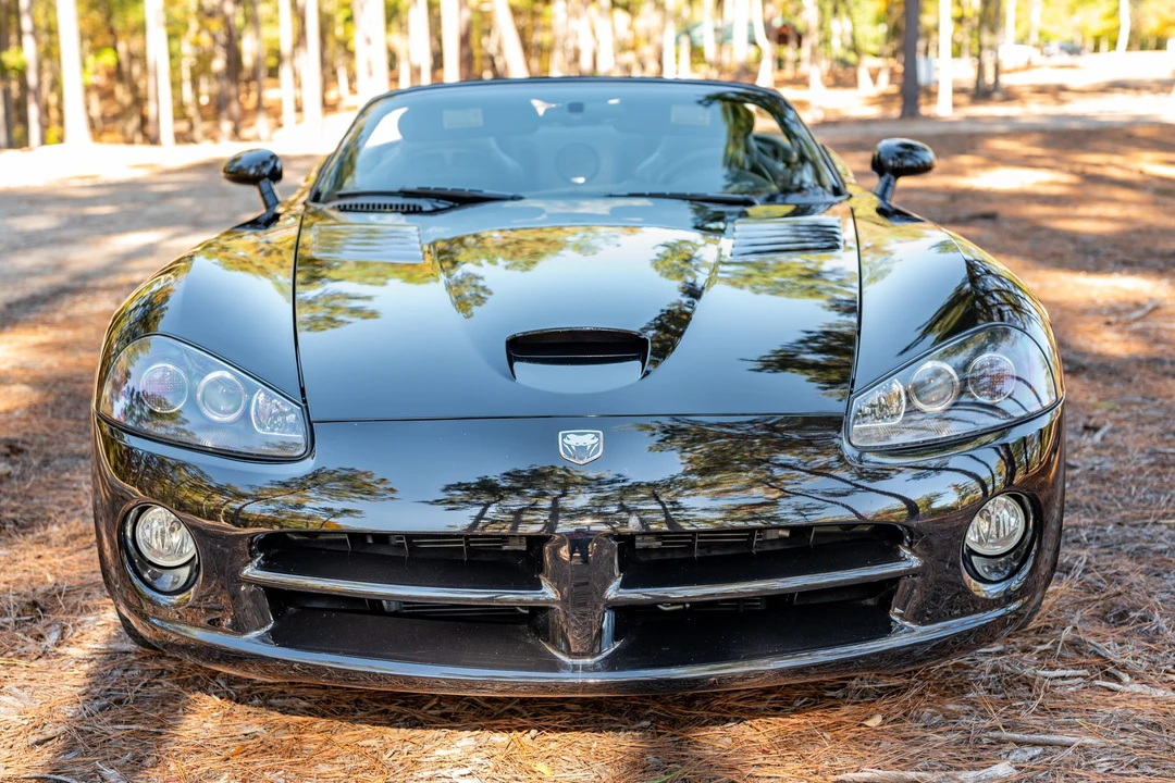 2004 Dodge Viper 3rd Gen - Image 9 of 31
