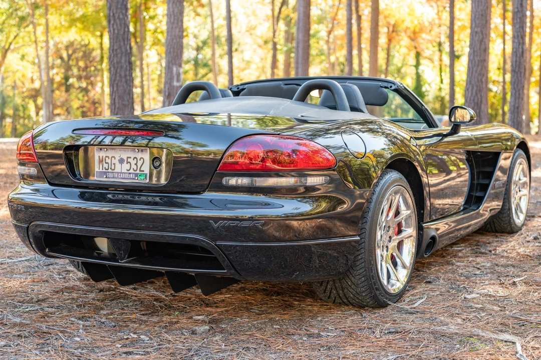 2004 Dodge Viper 3rd Gen - Image 6 of 31