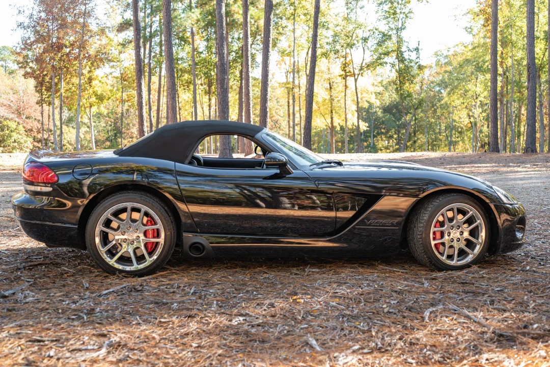 2004 Dodge Viper 3rd Gen - Image 18 of 31