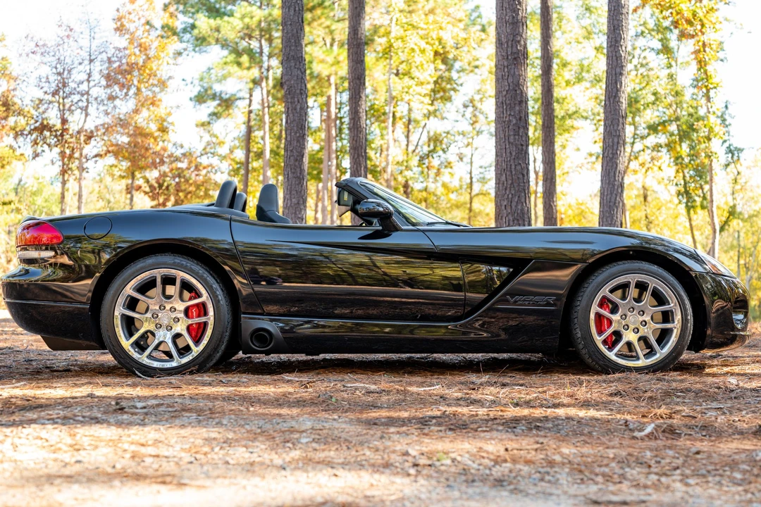 2004 Dodge Viper 3rd Gen - Image 7 of 31