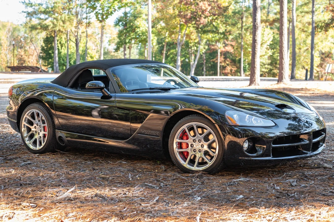 2004 Dodge Viper 3rd Gen - Image 19 of 31