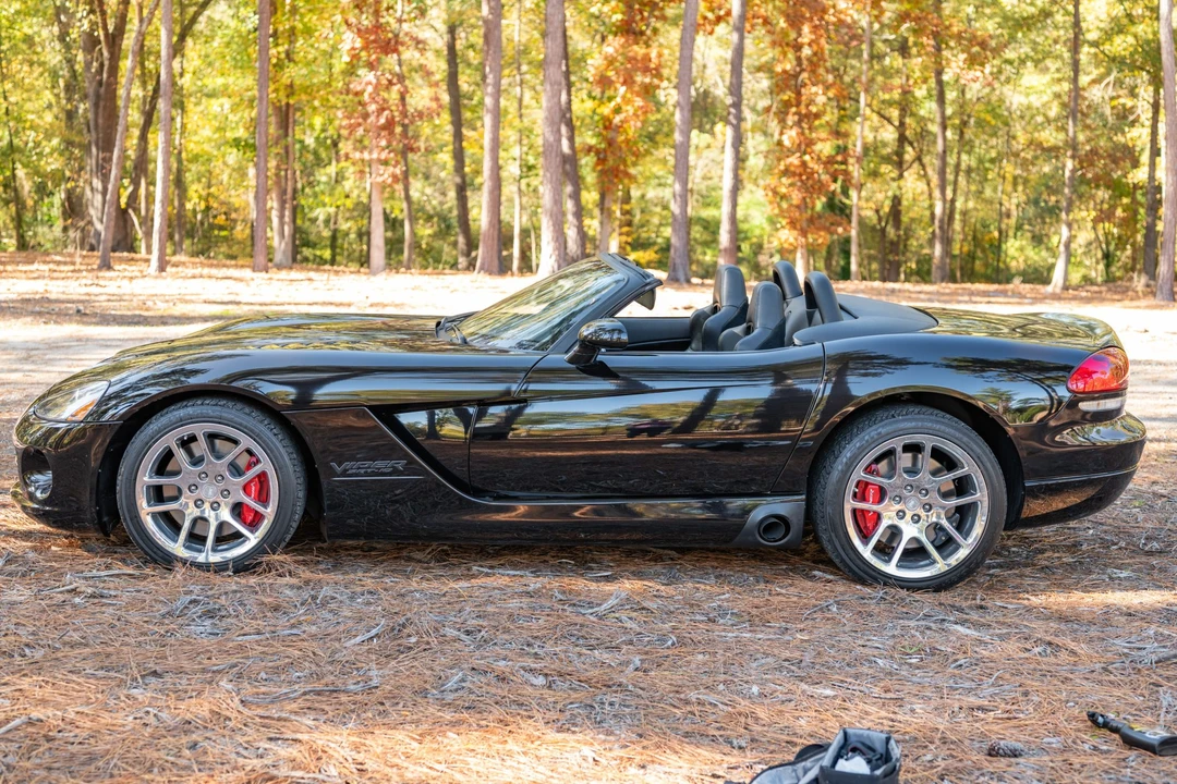 2004 Dodge Viper 3rd Gen - Image 3 of 31