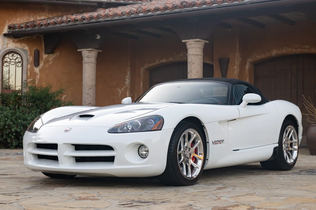2004 Dodge Viper 3rd Gen - Image 2 of 31