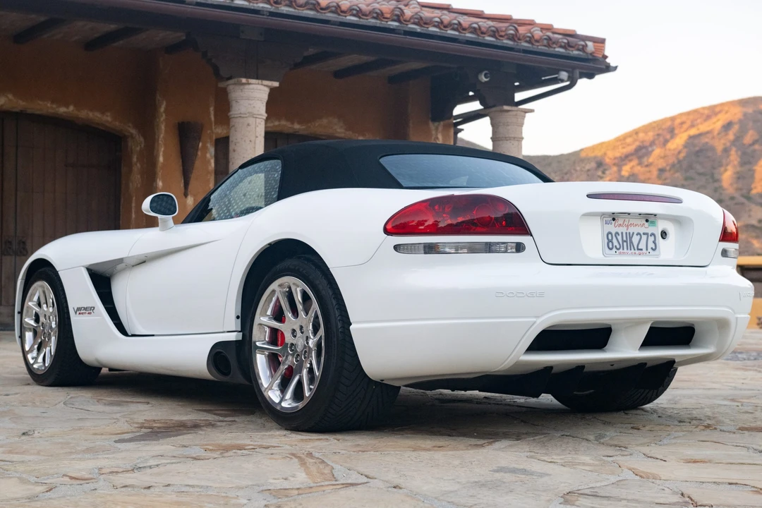2004 Dodge Viper 3rd Gen - Image 5 of 31