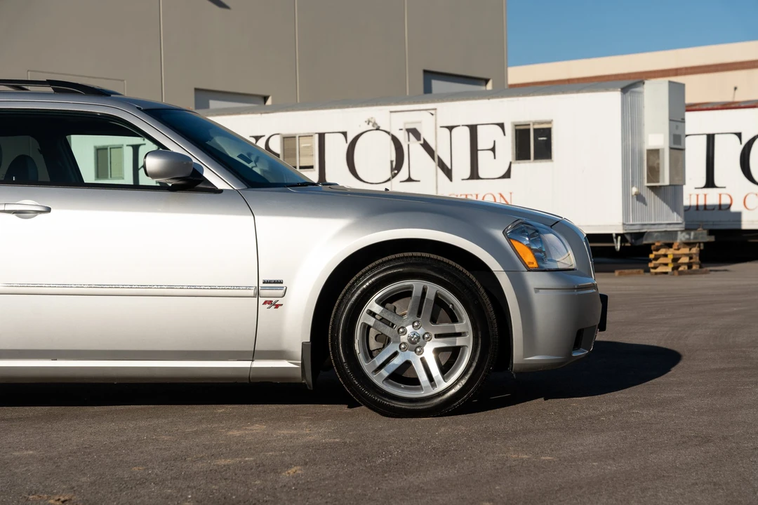 2005 Dodge Magnum 2nd Gen Wagon - Image 31 of 31