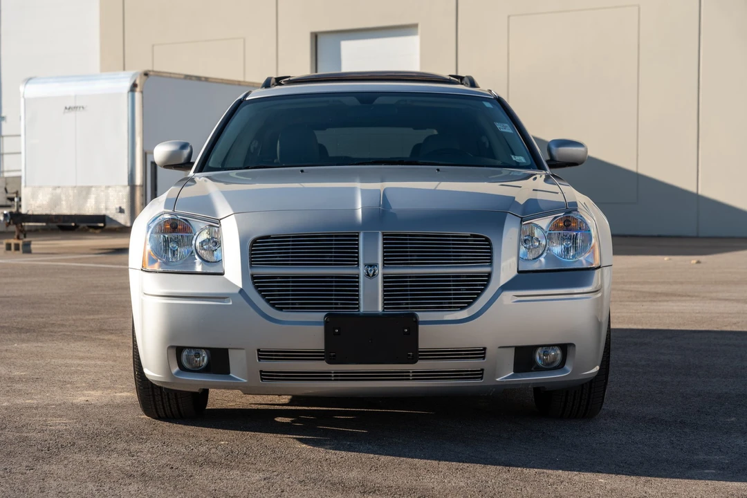 2005 Dodge Magnum 2nd Gen Wagon - Image 6 of 31