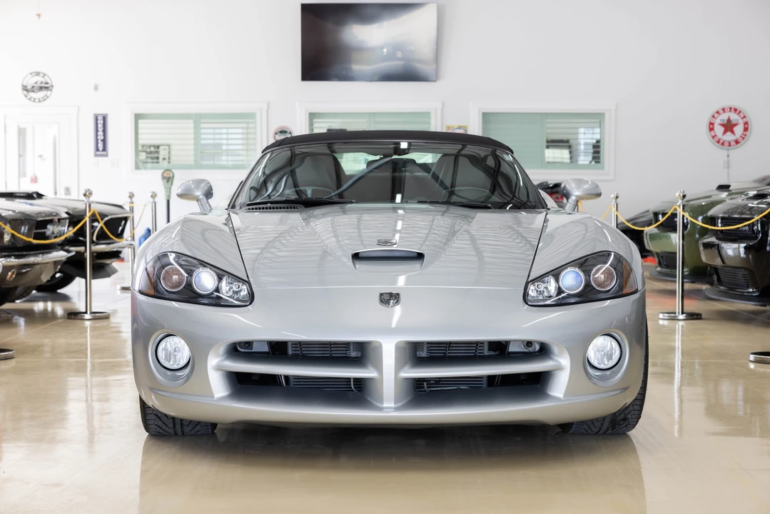 2005 Dodge Viper 3rd Gen - Image 10 of 31