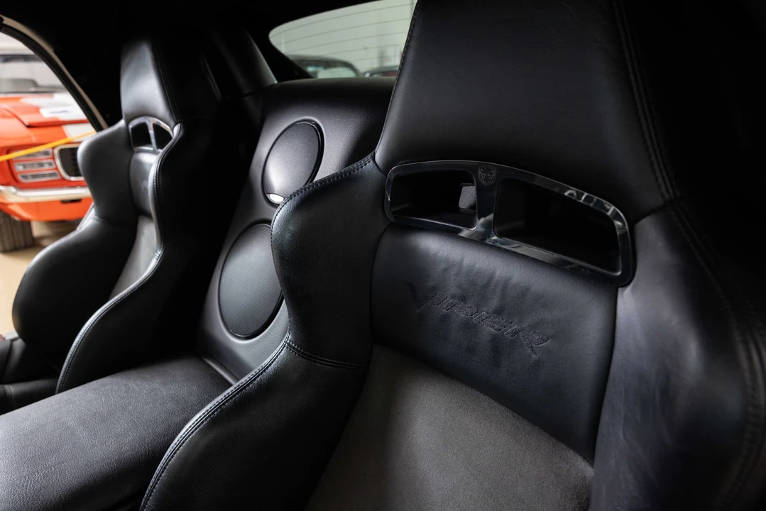 2005 Dodge Viper 3rd Gen - Image 26 of 31
