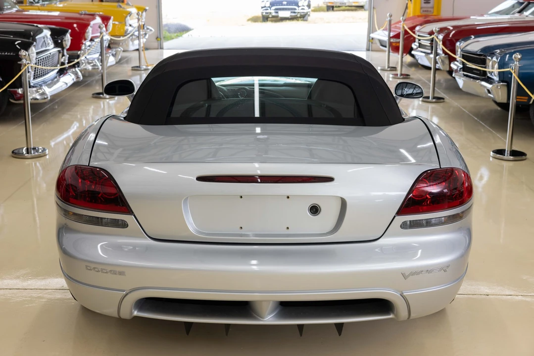 2005 Dodge Viper 3rd Gen - Image 5 of 31