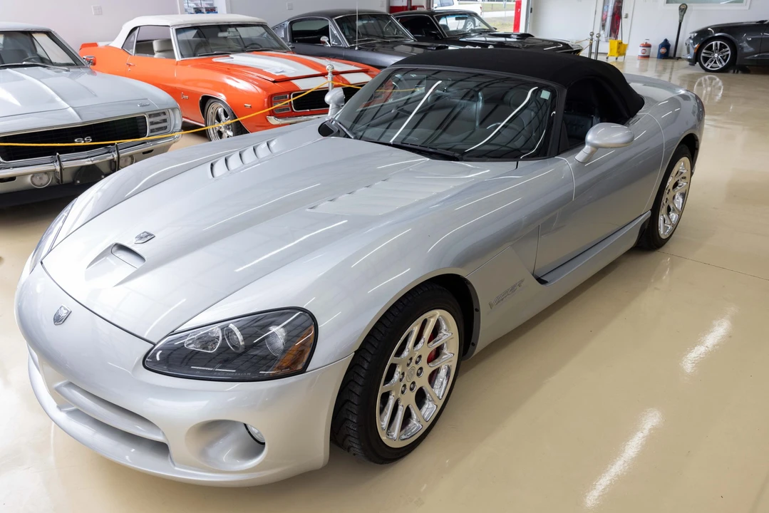 2005 Dodge Viper 3rd Gen - Image 3 of 31