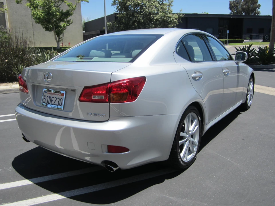 2006 Lexus IS 2nd Gen - Image 6 of 31
