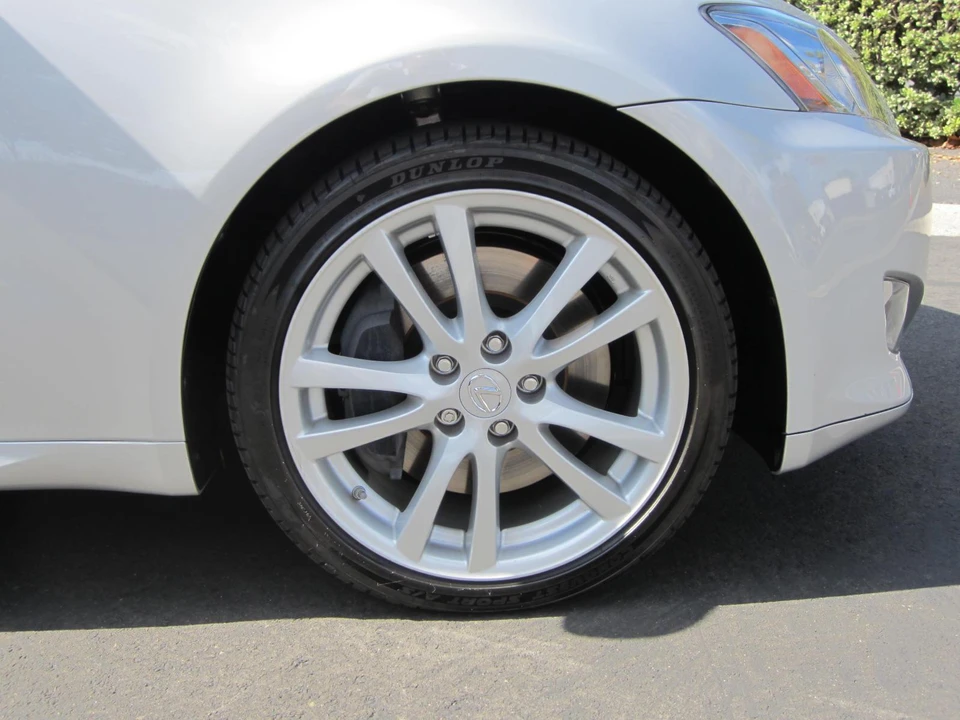 2006 Lexus IS 2nd Gen - Image 25 of 31