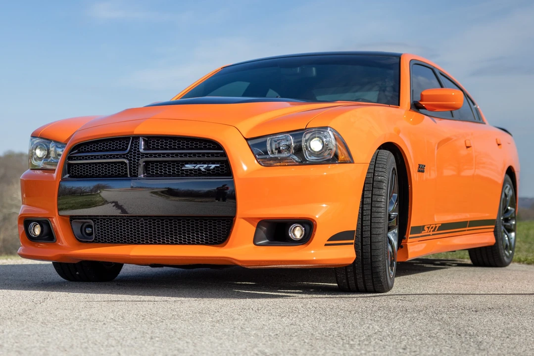 2014 Dodge Charger SRT & 392 7th Gen - Image 3 of 31