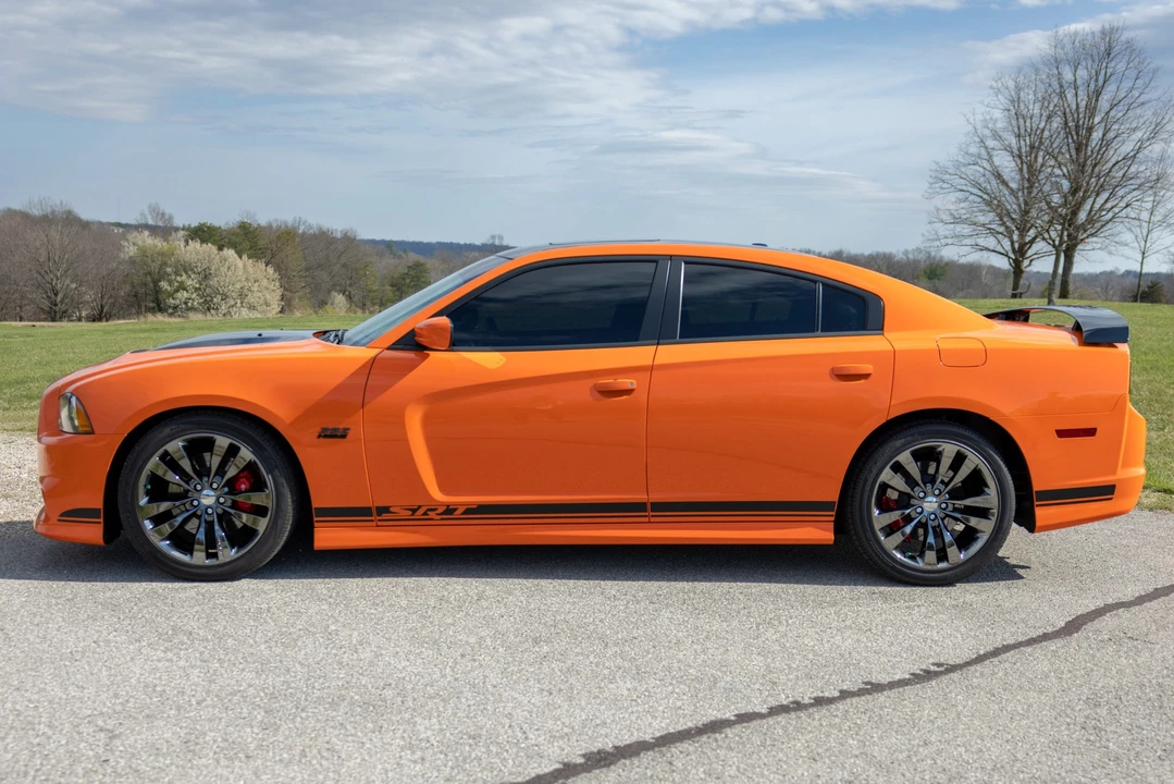 2014 Dodge Charger SRT & 392 7th Gen - Image 14 of 31