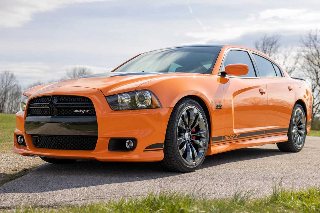 2014 Dodge Charger SRT & 392 7th Gen - Image 2 of 31