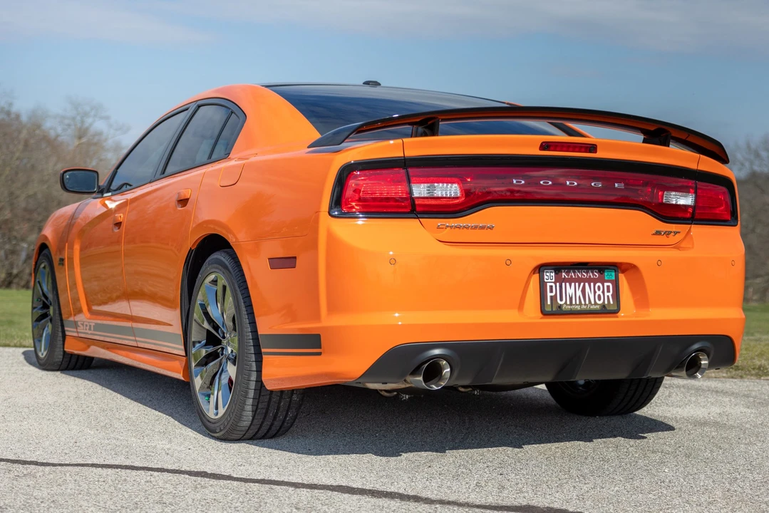2014 Dodge Charger SRT & 392 7th Gen - Image 13 of 31