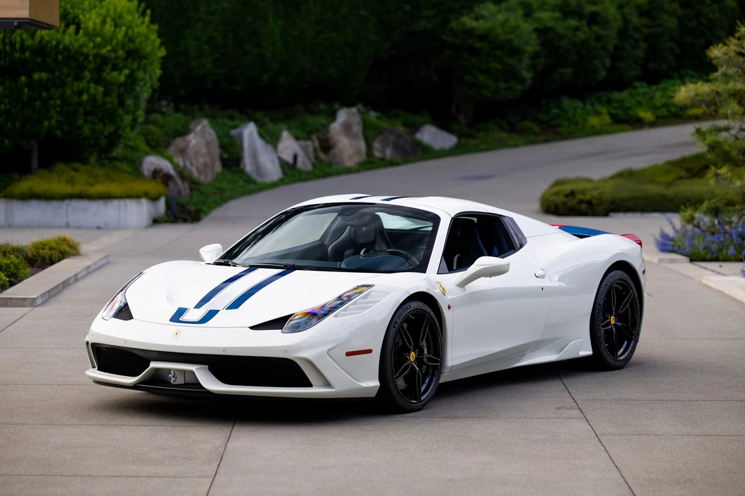 2015 Ferrari 458 Speciale Aperta - Image 12 of 31