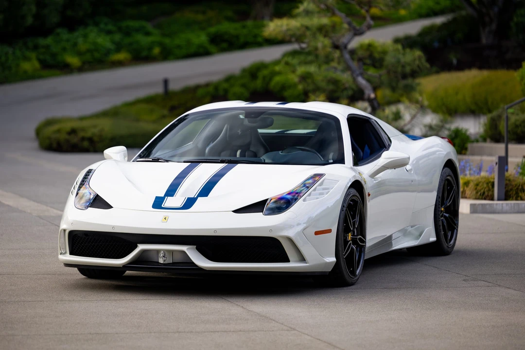 2015 Ferrari 458 Speciale Aperta - Image 10 of 31