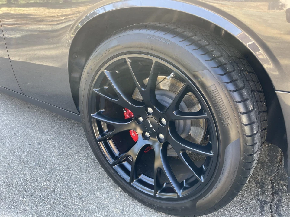 2016 Dodge Challenger SRT Hellcat 3rd Gen - Image 19 of 31