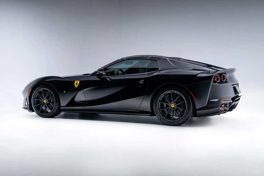 2021 Ferrari 812 GTS - Image 27 of 31