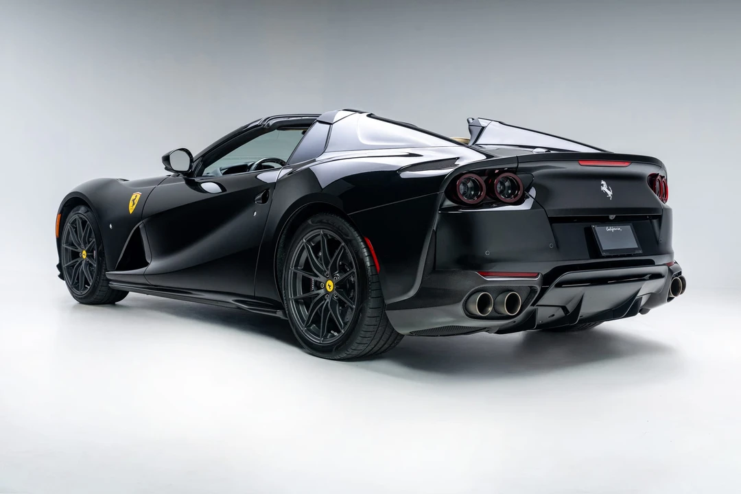 2021 Ferrari 812 GTS - Image 28 of 31
