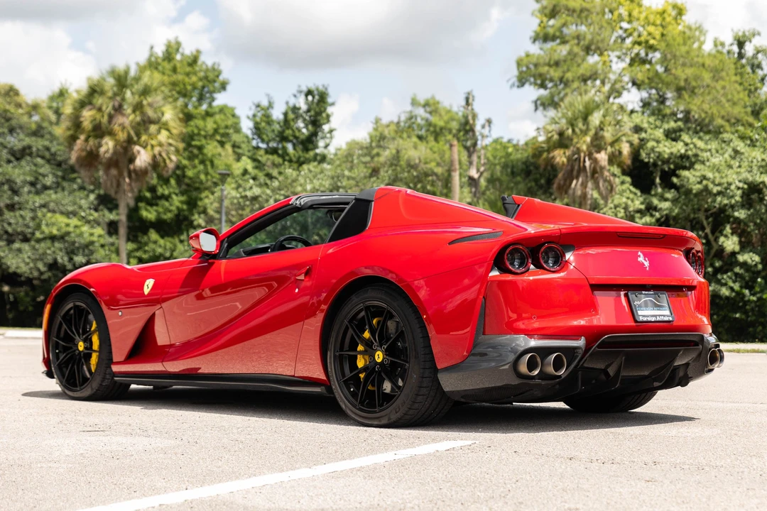 2021 Ferrari 812 GTS - Image 4 of 31