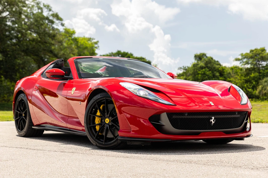 2021 Ferrari 812 GTS - Image 11 of 31
