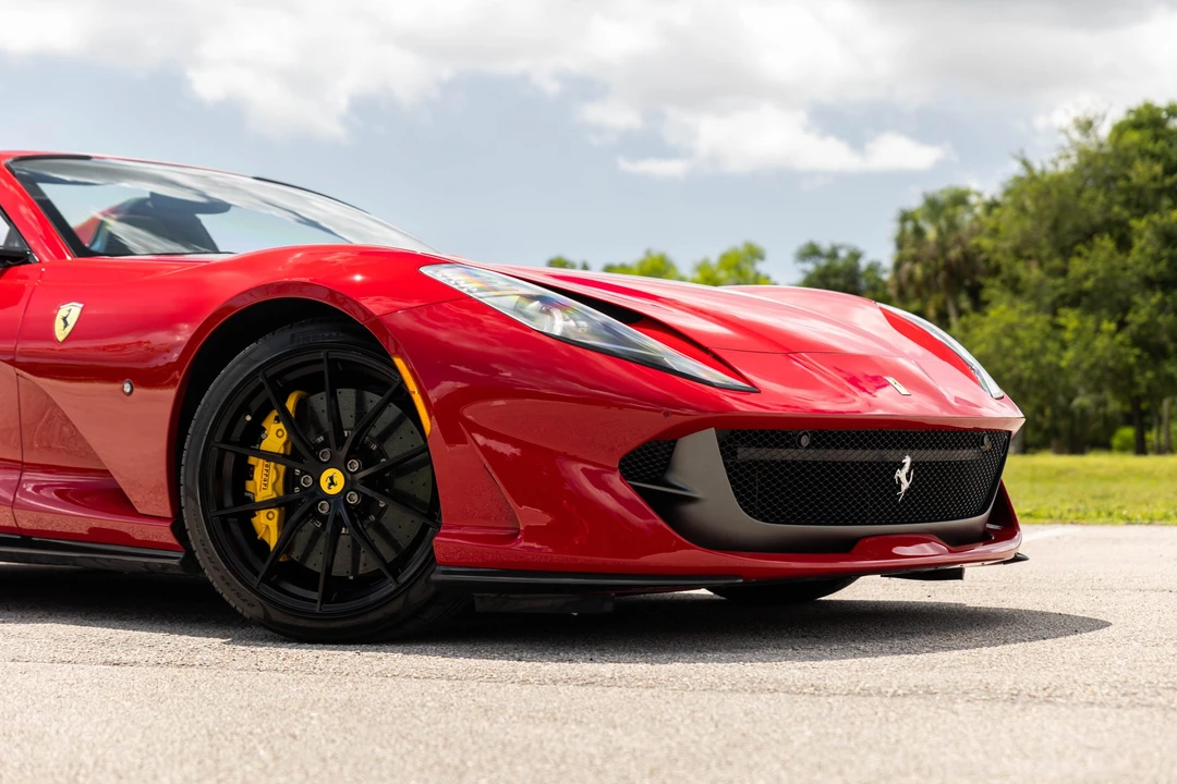 2021 Ferrari 812 GTS - Image 17 of 31