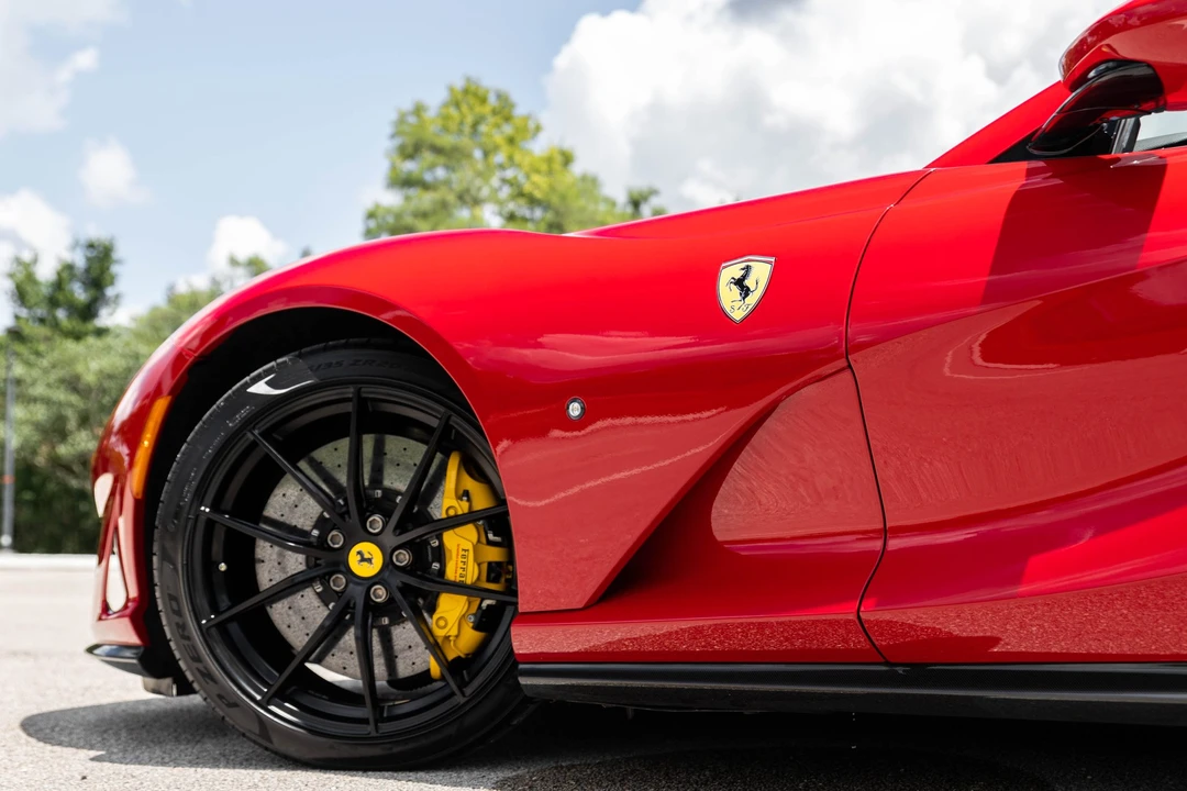 2021 Ferrari 812 GTS - Image 29 of 31